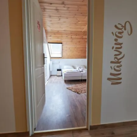 Kamaras Klastrom House