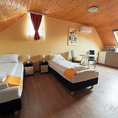 Kamaras Klastrom House 3*