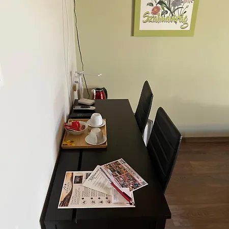 Kamaras Klastrom House Bed & Breakfast 3*
