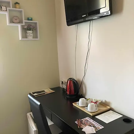 Bed & Breakfast Kamaras Klastrom House