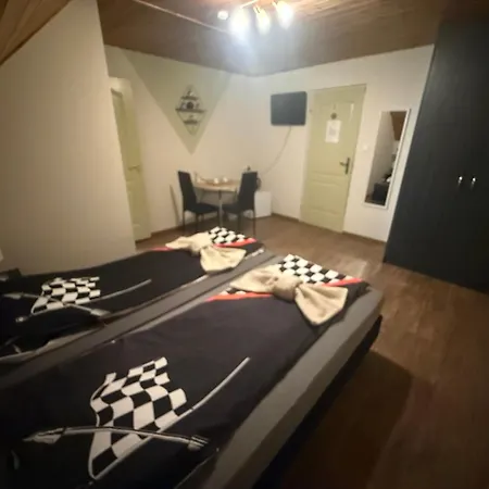 Bed & Breakfast Kamarás Klastrom House Mogyoród