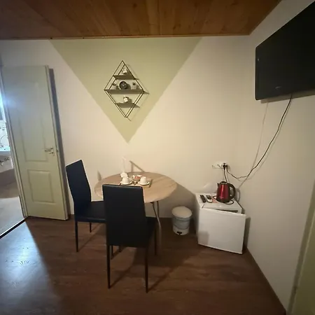 Bed & Breakfast Kamarás Klastrom House Mogyoród