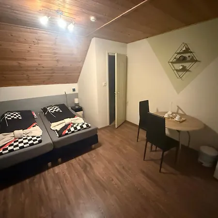 Kamarás Klastrom House 3* Mogyoród