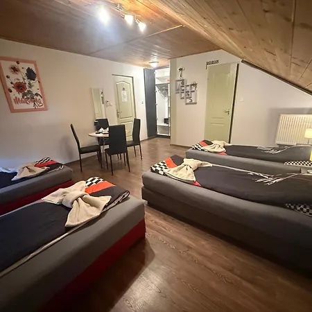 Bed & Breakfast Kamarás Klastrom House