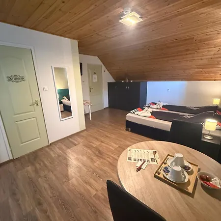 Kamaras Klastrom House 3*