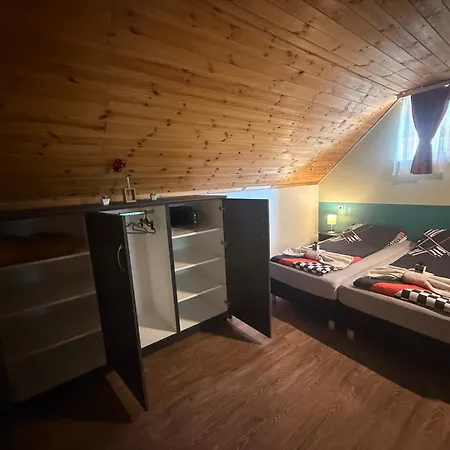 Kamarás Klastrom House Bed & Breakfast Mogyoród