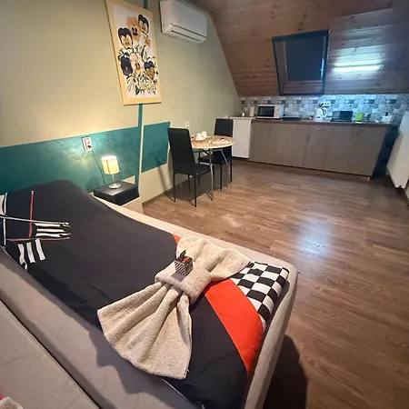 Kamarás Klastrom House Bed & Breakfast