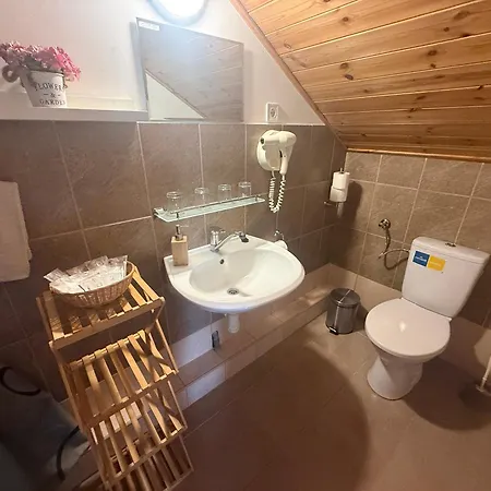 Kamarás Klastrom House Mogyoród