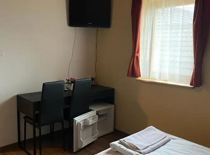 Kamarás Klastrom House 3*